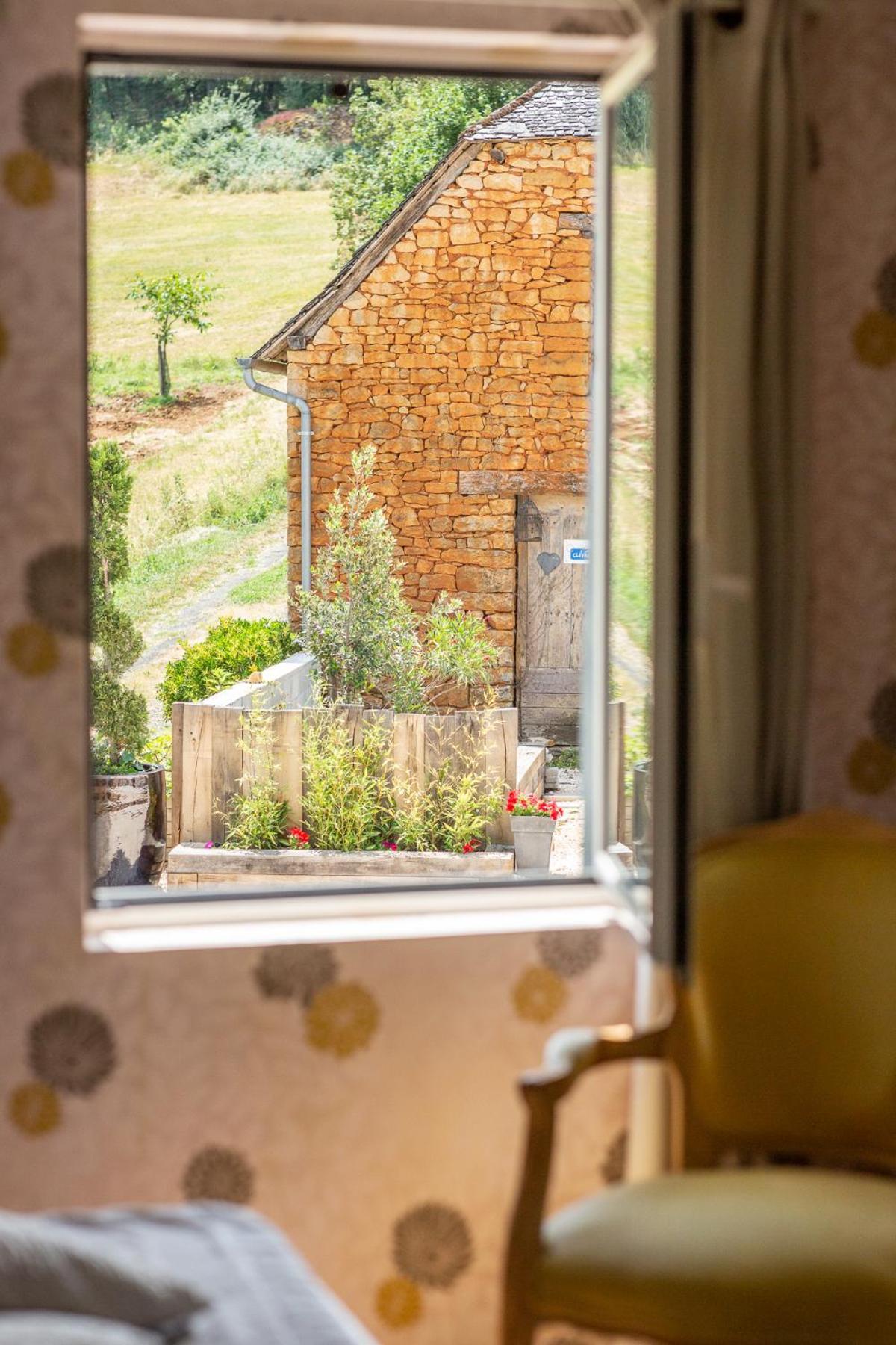 Maison D'Hotes La Maison De Leopold แตร์ราส์ซง ภายนอก รูปภาพ