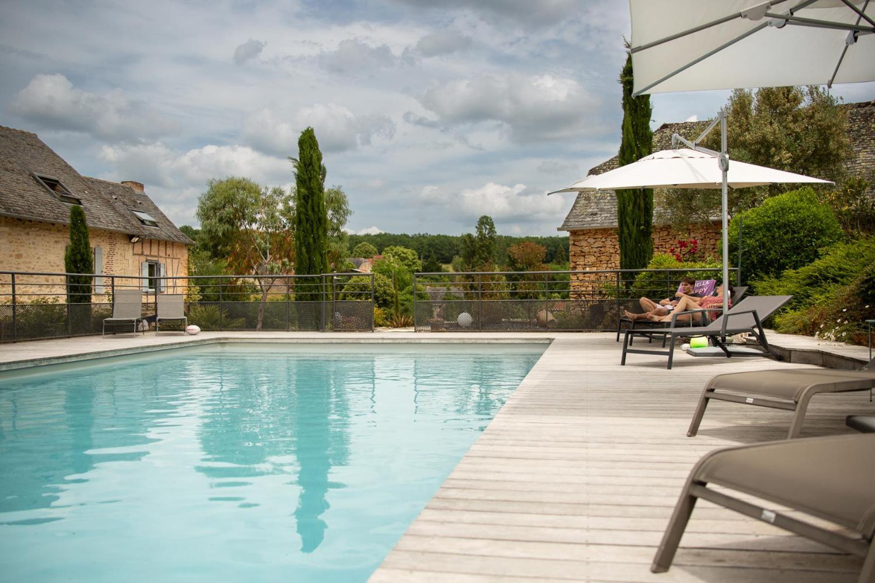 Maison D'Hotes La Maison De Leopold แตร์ราส์ซง ภายนอก รูปภาพ