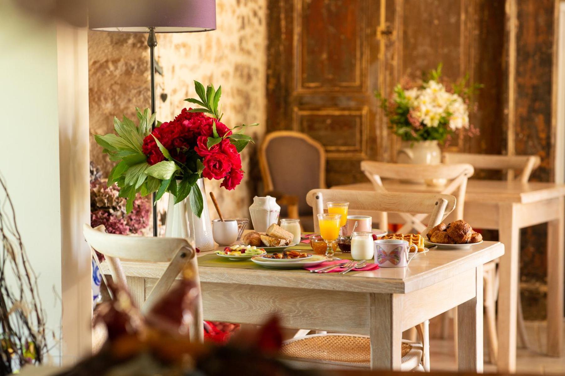 Maison D'Hotes La Maison De Leopold แตร์ราส์ซง ภายนอก รูปภาพ