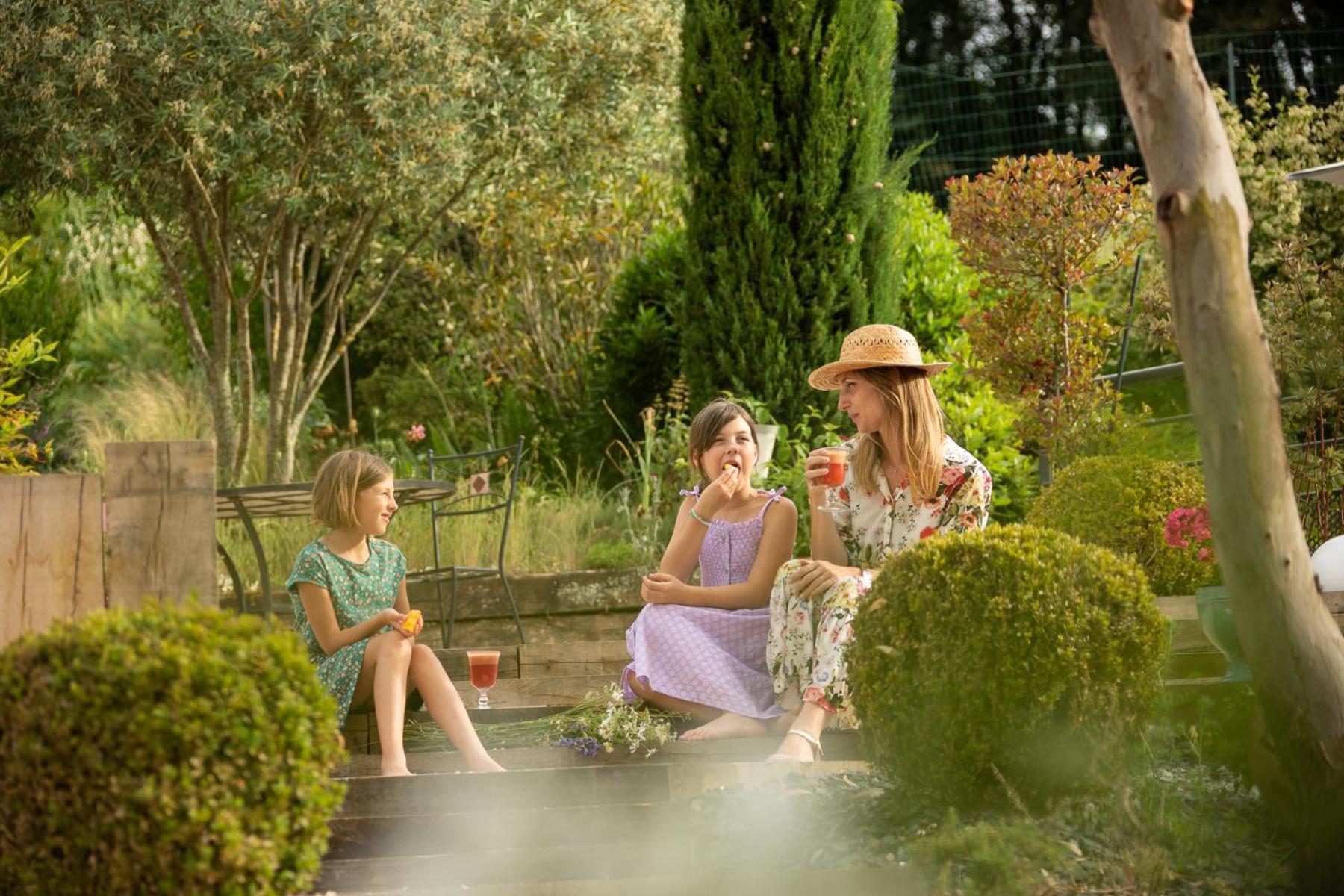 Maison D'Hotes La Maison De Leopold แตร์ราส์ซง ภายนอก รูปภาพ
